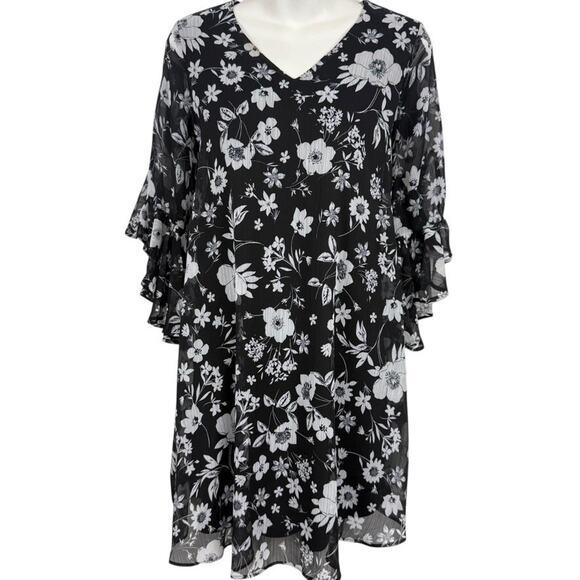 Calvin Klein Womens Black White Floral Flare Bell Sleeve NWT Dress sz 4P Petite - Picture 1 of 16